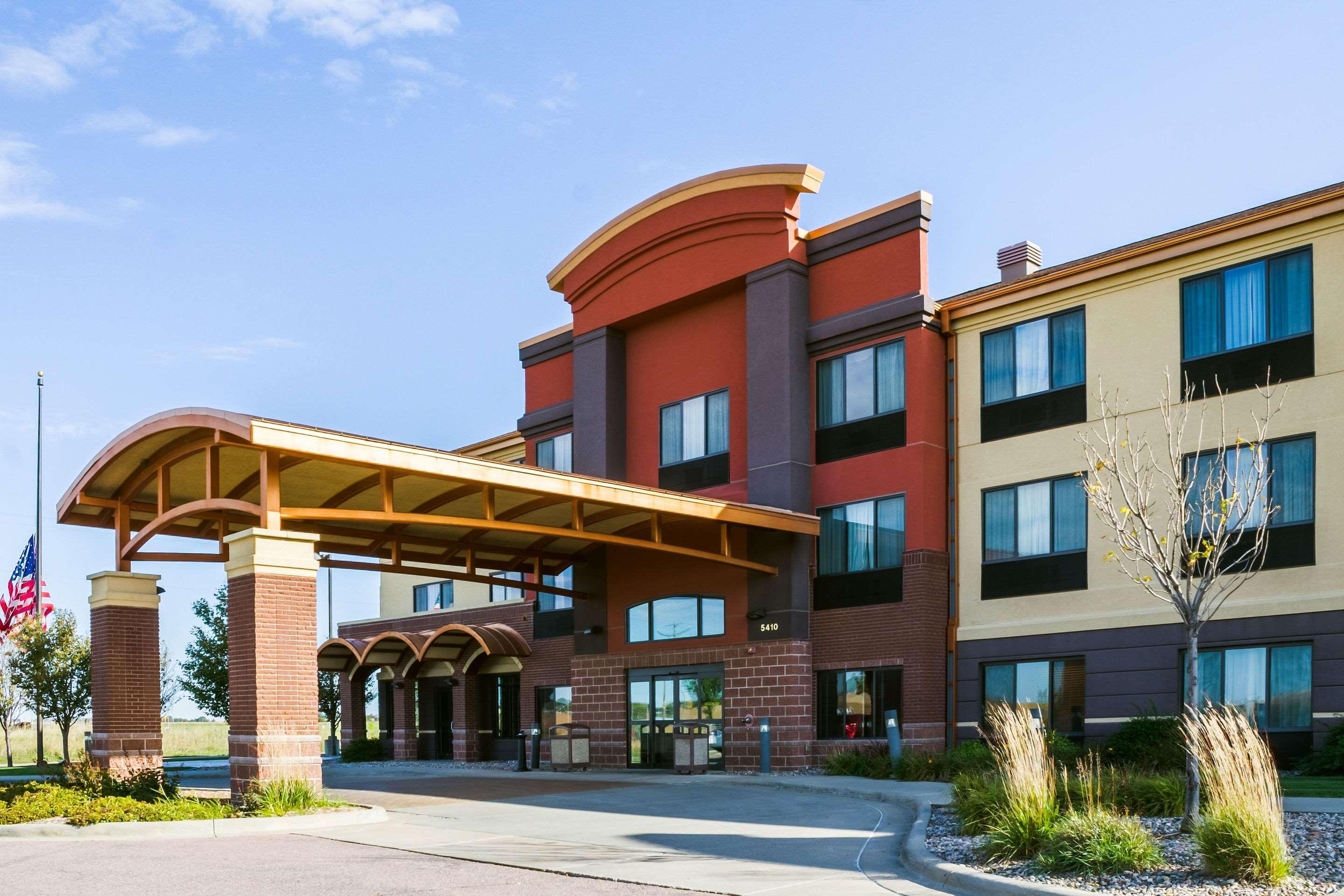 Clarion Pointe Sioux Falls Airport Exterior foto