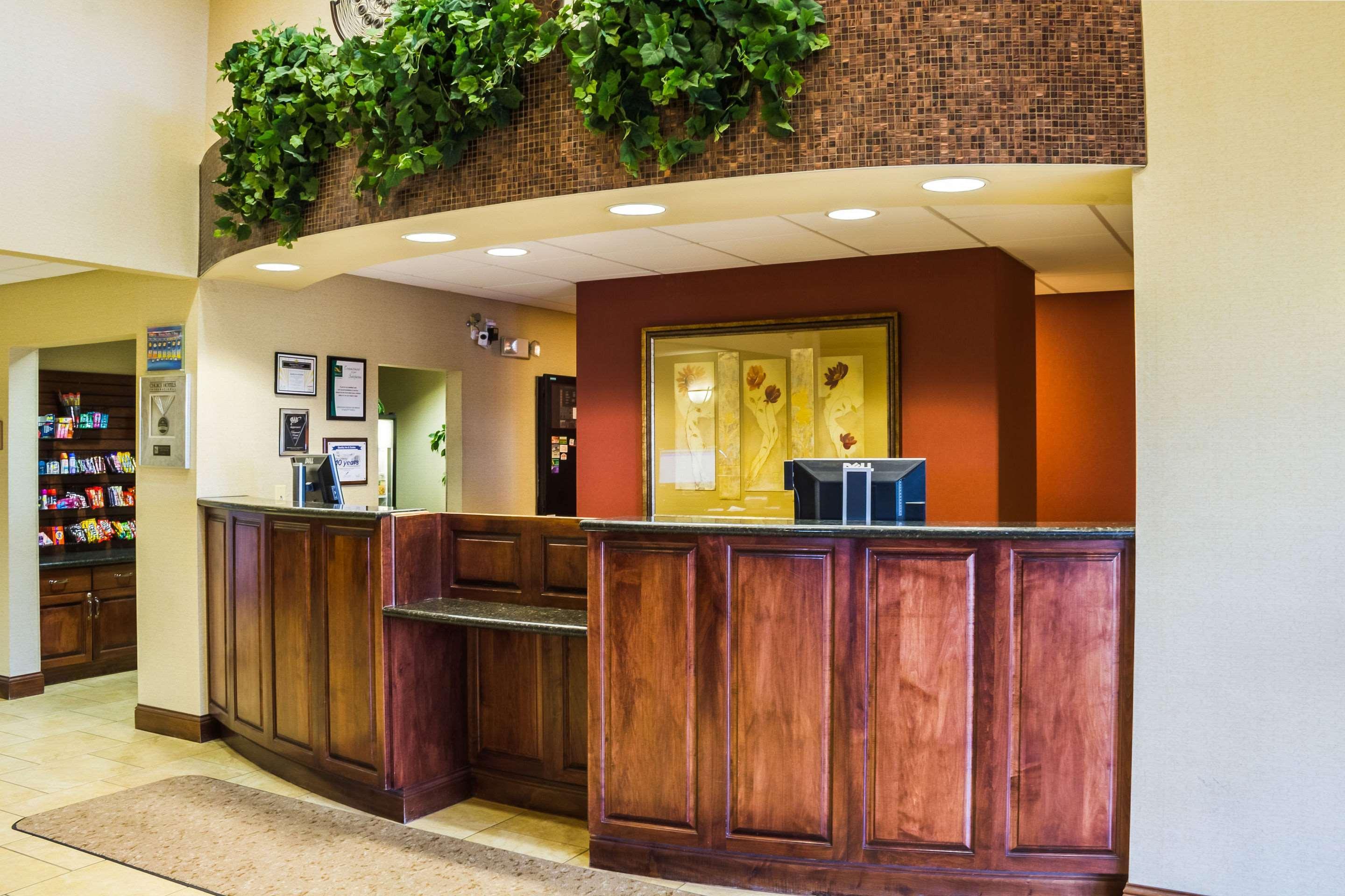 Clarion Pointe Sioux Falls Airport Exterior foto